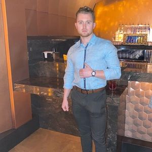 Meet your Posher, Mark